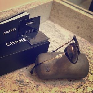 CHANEL polarized sunglasses
